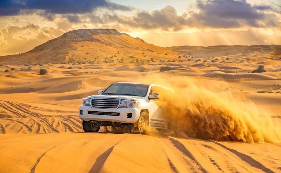 Top 10 Reasons to Go For a Dubai Desert Safari Experience